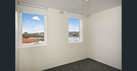 Stunning apartment with 180 degree Harbour views - Photo 2