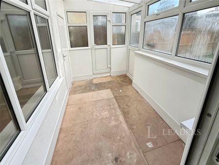 3 bedroom house to rent Sherborne Road, Wolverhampton, West Midlands, WV10 - Photo 5