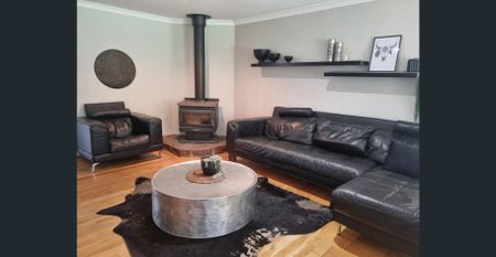 COASTAL LIFESTYLE MINUTES FROM GRACETOWN - Photo 2