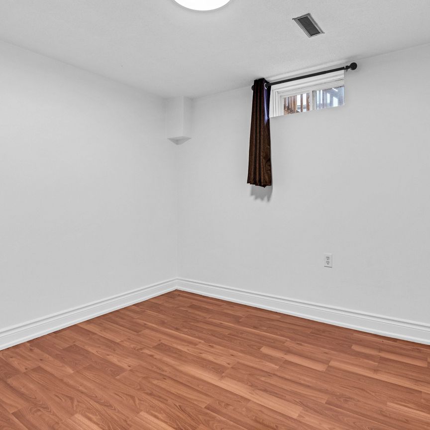 For Lease - 4354 Waterford Crescent Unit# Bsmt, Mississauga, Ontario - Photo 1