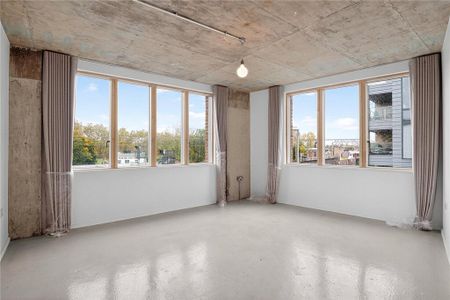 3 bedroom penthouse to rent - Photo 3