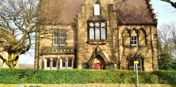 Edgerton Road, Edgerton, Huddersfield, HD1 - Photo 2