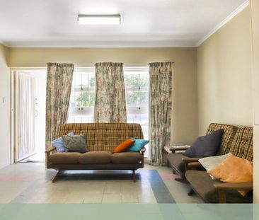 Spacious, furnished flat in prime Lutwyche location - Photo 2