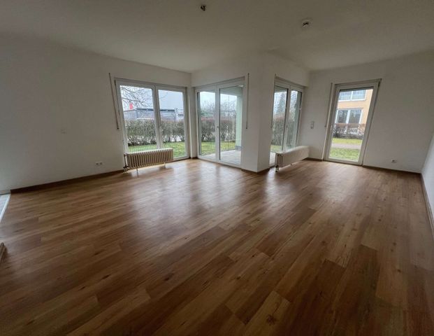 Ruhige Wohnlage / modernes Laminat / Terrasse / TG-Stellplatz - Foto 1