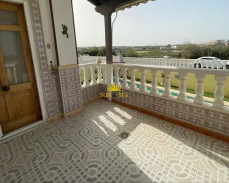 3 BEDROOM VILLA - TORREVIEJA, TORRETA - Photo 5