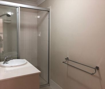 Neat and Tidy Duplex - Photo 6