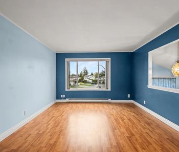 2775 B Myra Place - Upper - Photo 3