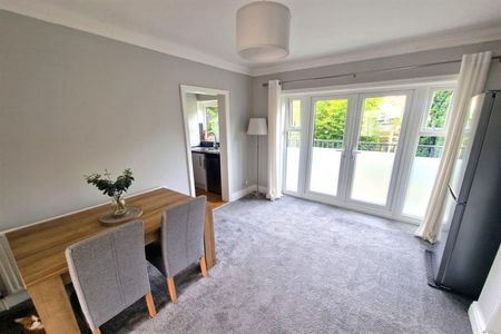 3 Bedroom Semi Detached To Let - Photo 4