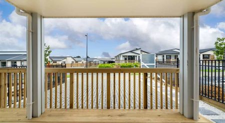 Drury 3 Bedrooms 2 Bathrooms - Photo 4