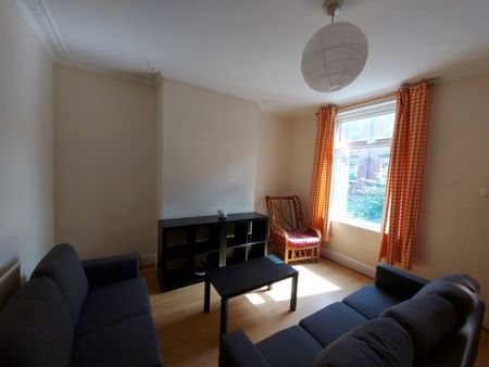 Thornville Street, Hyde Park, Leeds, LS6 1RP - Photo 2