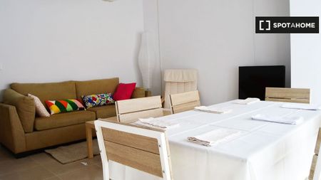 valencia, Valencian Community 46008 - Photo 2