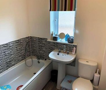 Rutherford Place, Haverhill, CB9 - Photo 6