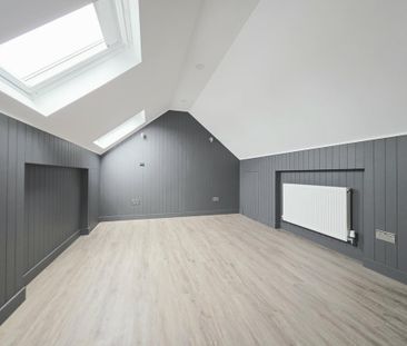3 bedroom maisonette to rent - Photo 2