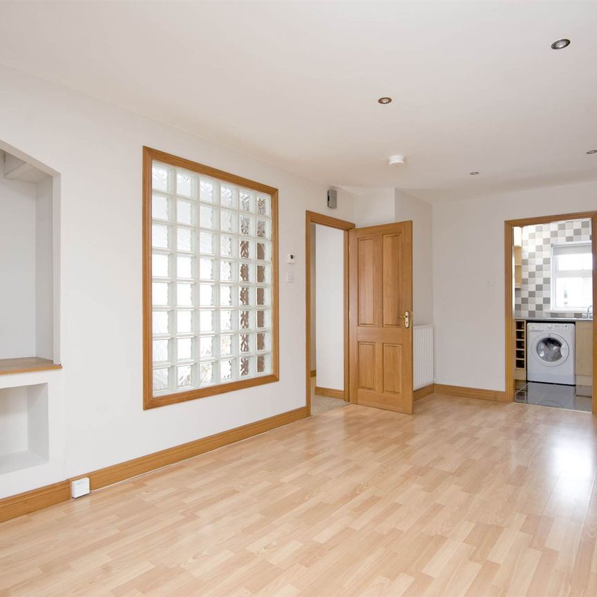 16 Earls Court, Bethany Street, Belfast, BT4 3FE - Photo 1