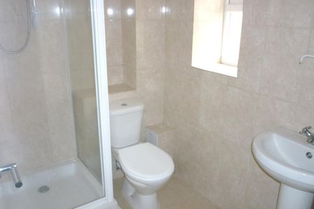 Station Street - Photo 5