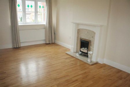 3 bedroom townhouse to rent - Photo 2