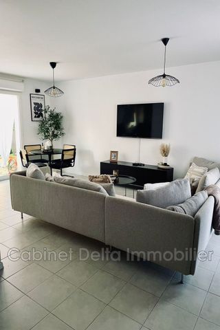 Location Maison 4 pièces 80m² SIX FOURS LES PLAGES 83140 - Photo 2