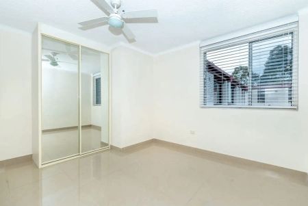 “Top floor, North facing, Close to all” - Photo 2