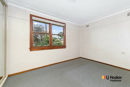 Well Maintained Home In Prime Location - Photo 4