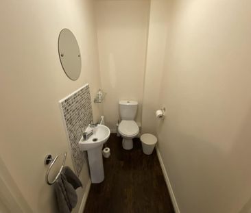 2 bedroom terraced house to rent - Photo 5