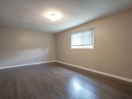 For Lease - 1575 Sir Monty's Drive, Mississauga, Ontario - Photo 2