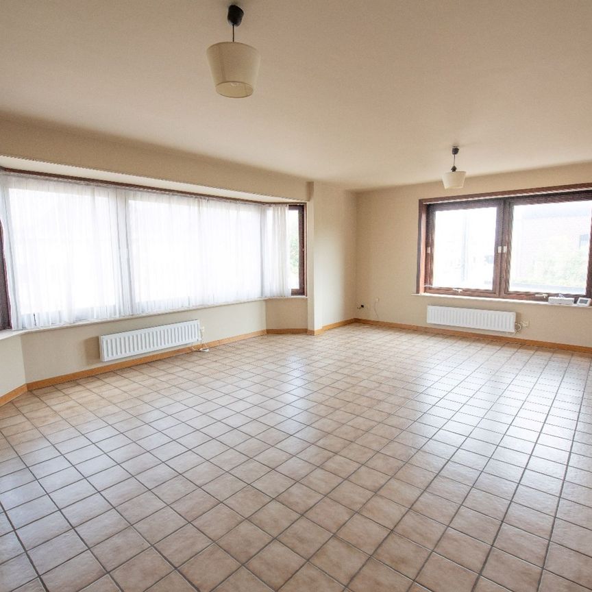 Instapklaar appartement met 2 slaapkamers te huur in Oeselgem - Foto 1