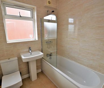 2 bedroom House To Let - Photo 2