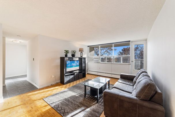 For Lease - 212 Kerr Street Unit# 503, Oakville, Ontario - Photo 1