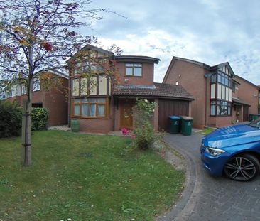 5 bedroom semi-detached house to rent - Photo 2