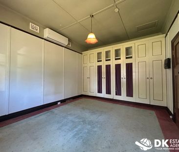 Comfortable & Convenient Living in the Heart of Sunshine - Photo 3