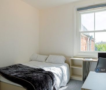 5 bedroom terraced house to rent - Photo 5