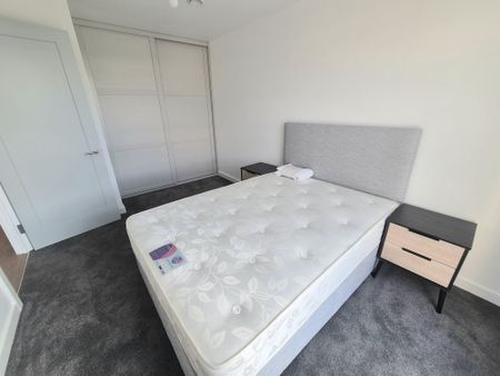 Cow Green, Halifax - Photo 3