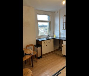 Room in a Shared Flat, Harrow Road, NW10 - Photo 3