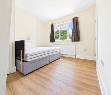 London Road, Isleworth, Middlesex, TW7 - Photo 5