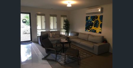 Family Home in Carrum Downs - Photo 5