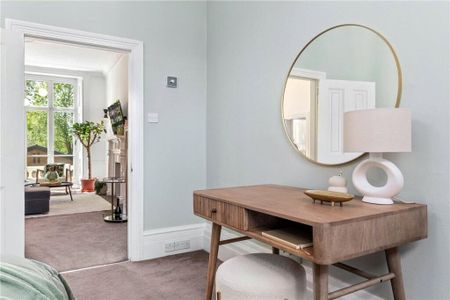 St Georges Square, SW1V, London - Photo 4