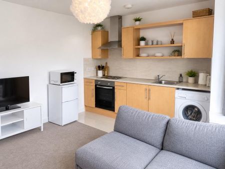 1 bedroom flat to rent - Photo 4
