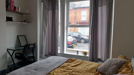1 bedroom terraced house to rent - Photo 3