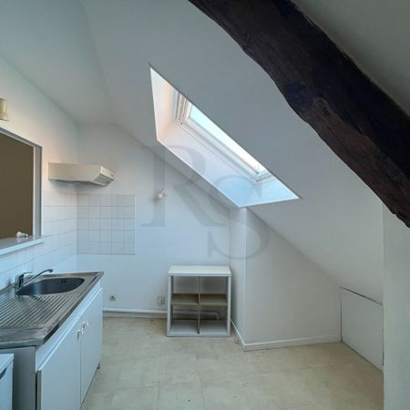 À louer à Falaise ? Appartement 2 pièces , - Photo 3