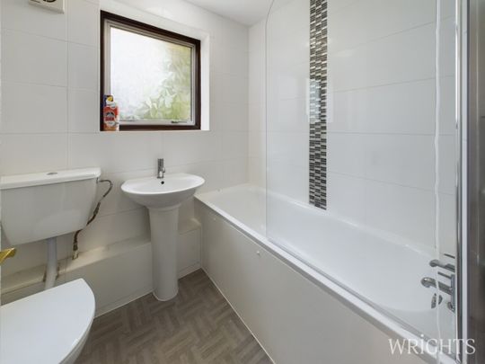 4 bedroom Town House - DAWLEY, WELWYN GARDEN CITY - Photo 1