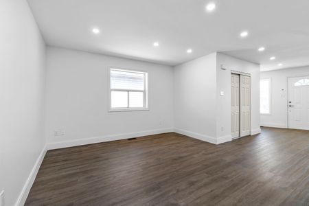 For Lease - 1498 Paddington Court Unit# UPPER, Burlington, Ontario - Photo 2