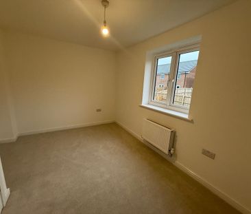 3 bedroom end of terrace house to rent - Photo 5