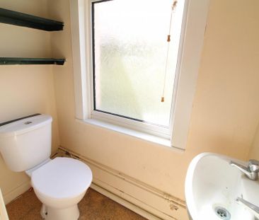 3 bedroom terraced house to rent - Photo 6