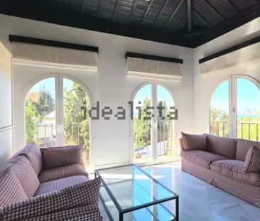 Alquiler de chalet pareado en Calle Damasco - Photo 4
