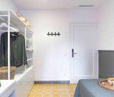 Carrer de lEscorial, Barcelona, Catalonia 08024 - Photo 3