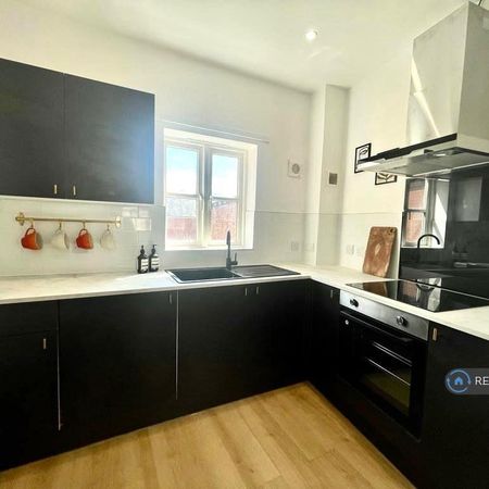 1 bedroom flat to rent - Photo 3