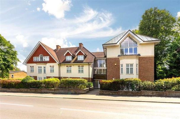 Nightingale Court, Park Road, Radlett, Hertfordshire, WD7 - Photo 1