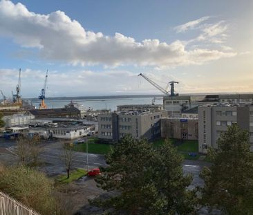 A louer Brest Rive Droite route de la corniche T1 vue mer - Photo 1