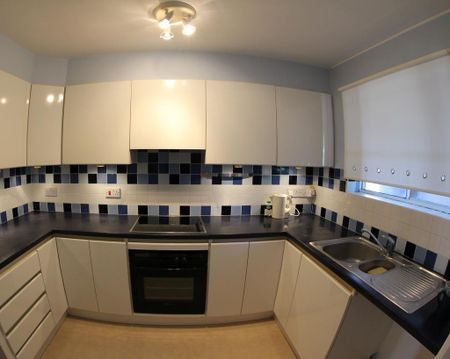 2 bedroom flat to rent - Photo 5