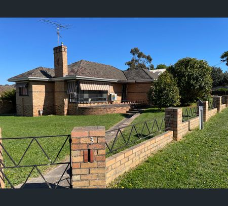 23 Link Avenue, Kilmore, Vic 3764 - Photo 3